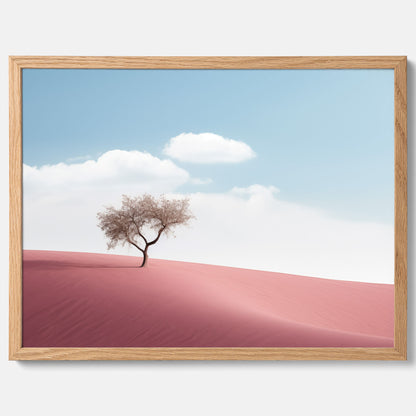 Minimalistisk tavla föreställande ett ensamt träd i en rosa öken