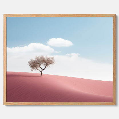 Minimalistisk tavla föreställande ett ensamt träd i en rosa öken
